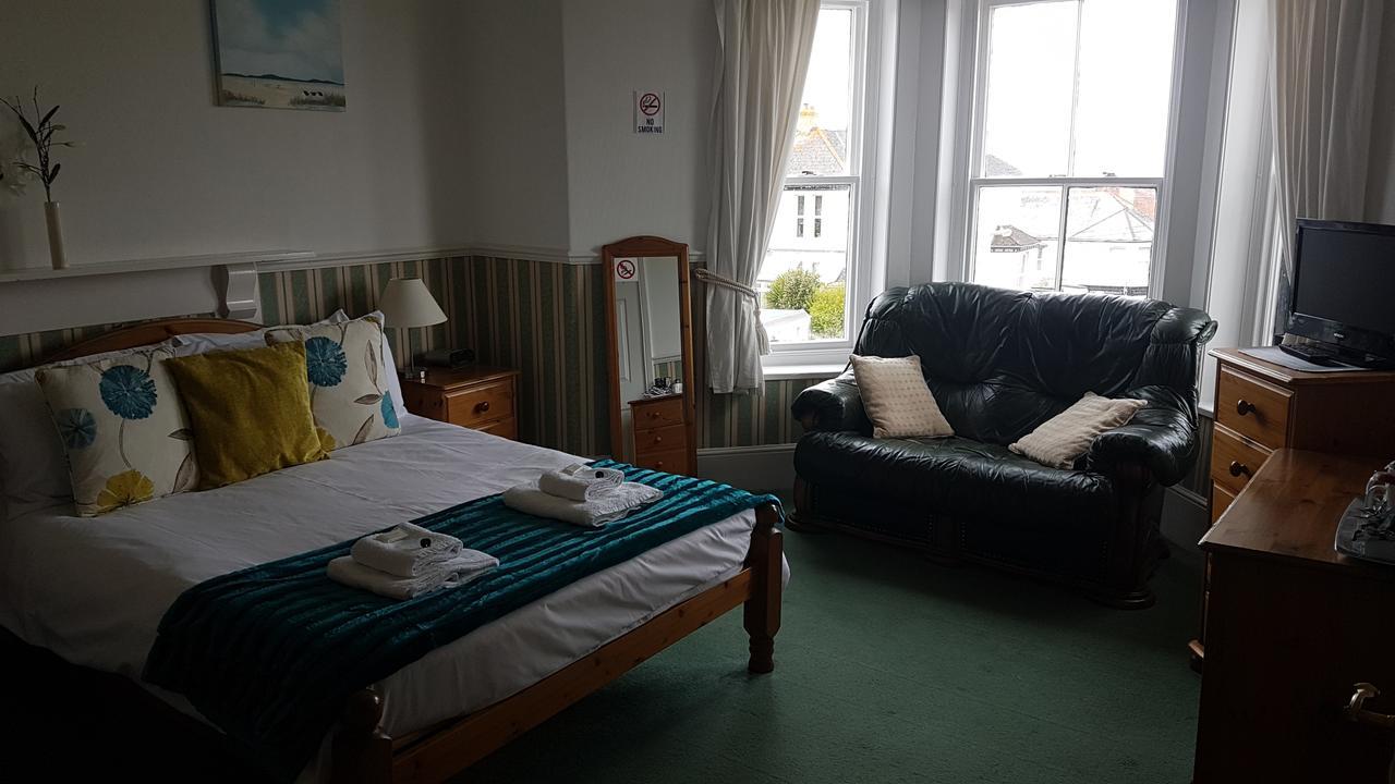 Gasthof The Village 3*